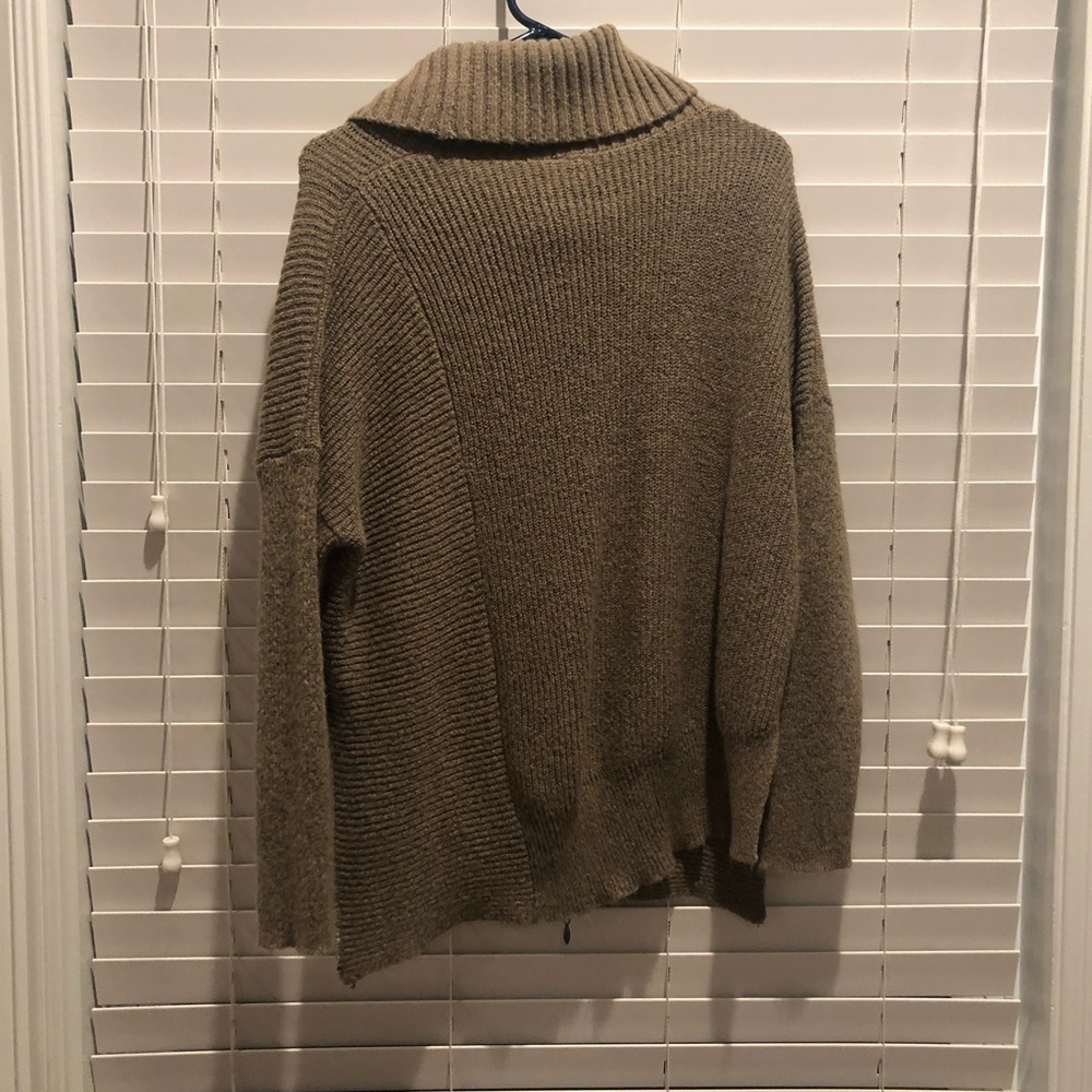 Turtle Neck Sweater - Picture 5 of 6